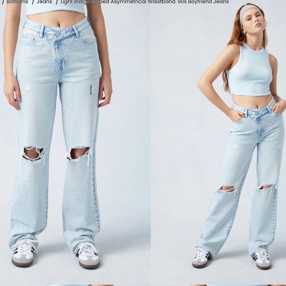 Pacsun Light Indigo Ripped Asymmetrical Waistband '90s Boyfriend Jeans. Sz 25.